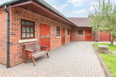 4 bedroom equestrian property for sale, Knaith Hill, Gainsborough, Lincolnshire, DN21