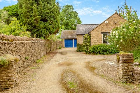 3 bedroom bungalow for sale, High Road, Ashton Keynes, Swindon, Wiltshire, SN6