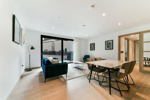 2 bedroom flat for sale, Embassy Gardens London SW11