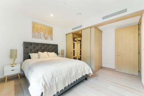 2 bedroom flat for sale, Embassy Gardens London SW11