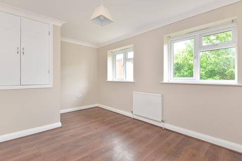 18 Brenchley Close, Ashford, TN23 5SP