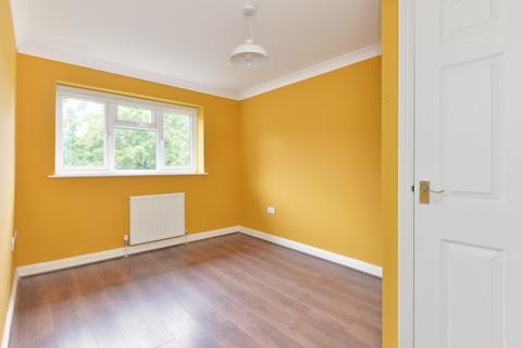 18 Brenchley Close, Ashford, TN23 5SP