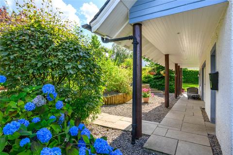 3 Martin Gardens, Muthill, Crieff, PH5 2DG