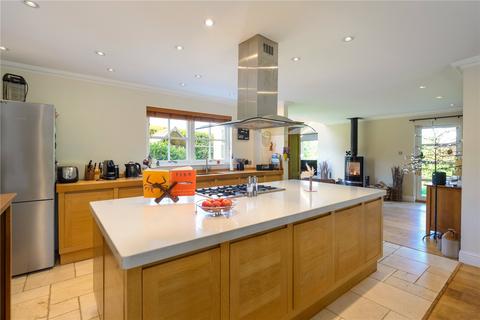 3 Martin Gardens, Muthill, Crieff, PH5 2DG