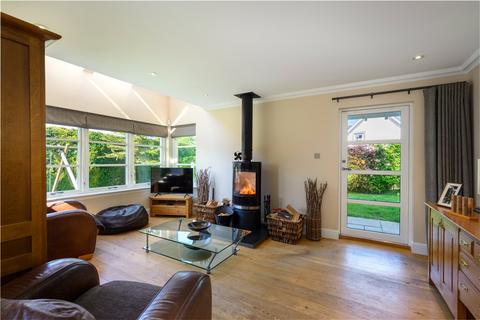 3 Martin Gardens, Muthill, Crieff, PH5 2DG