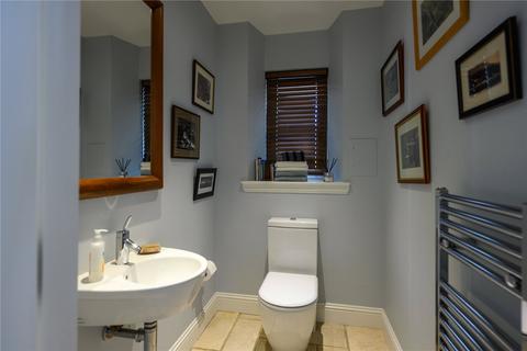 3 Martin Gardens, Muthill, Crieff, PH5 2DG