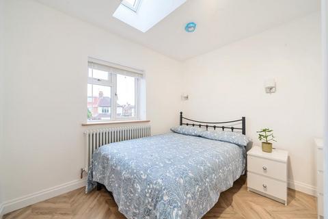 2 bedroom apartment to rent, Hounslow,  Sunbury on Thames,  TW5