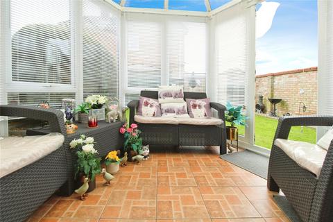3 bedroom detached house for sale, The Willows, Colchester, CO2