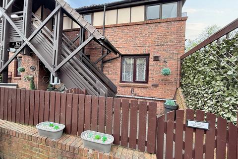 2 bedroom flat for sale, Dunlin Drive, Ayton, Washington, Tyne and Wear, NE38 0EB