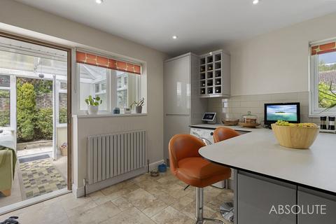 Bramble Lodge Burton Place, Brixham, TQ5 9JD