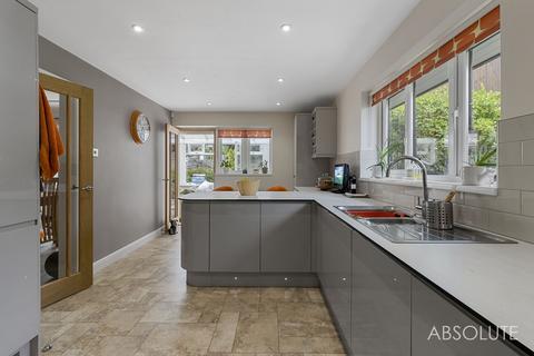 Bramble Lodge Burton Place, Brixham, TQ5 9JD