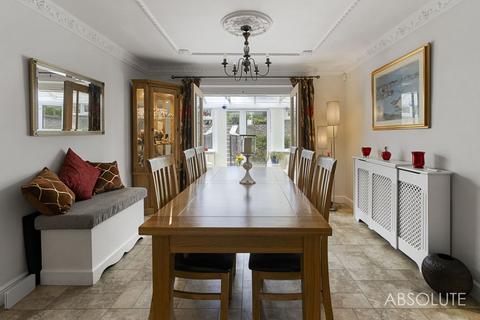 Bramble Lodge Burton Place, Brixham, TQ5 9JD