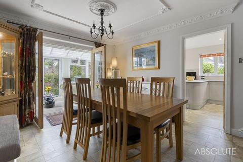 Bramble Lodge Burton Place, Brixham, TQ5 9JD