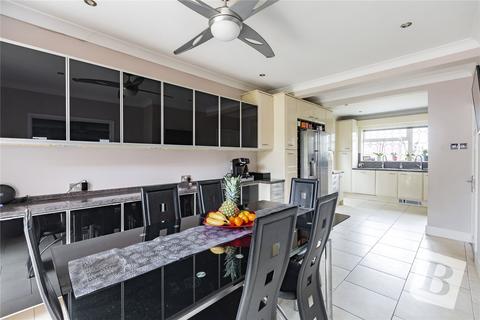 15 Common Road, Ingrave, Brentwood, CM13 3QL