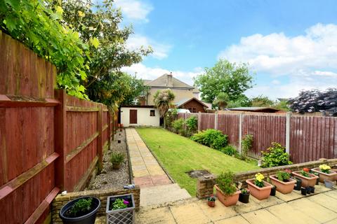 18 Jeffs Road, Cheam, Sutton, SM1 2JE