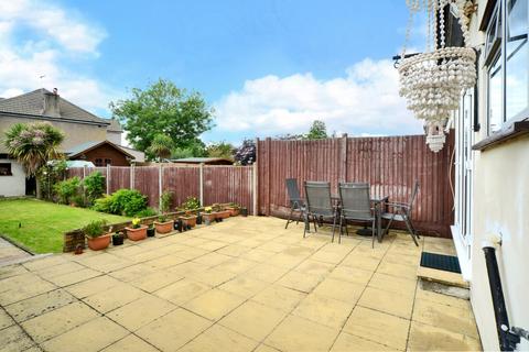 18 Jeffs Road, Cheam, Sutton, SM1 2JE