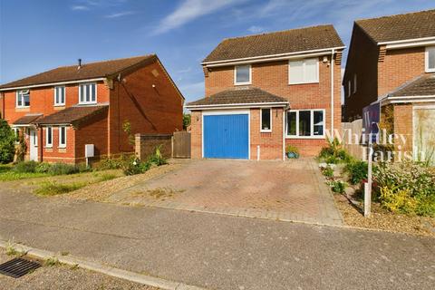 3 bedroom detached house for sale, Appletree Lane, Roydon