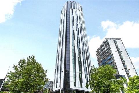 Studio to rent, The Strata, 8 Walworth Road, Elephant & Castle, SE1