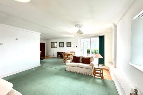 2 bedroom penthouse for sale, Wilmington Square, Eastbourne, East Sussex, BN21