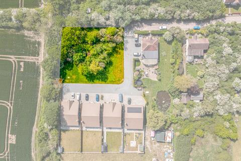 Land for sale, Canewdon View Road, Rochford, Essex, SS4 3DU