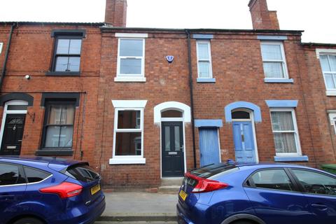 3 bedroom house to rent, East Street, Kidderminster, DY10