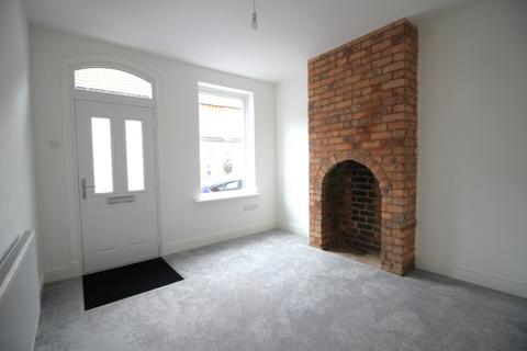 3 bedroom house to rent, East Street, Kidderminster, DY10