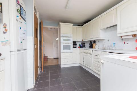 3 bedroom end of terrace house for sale, Crawley, Crawley RH11