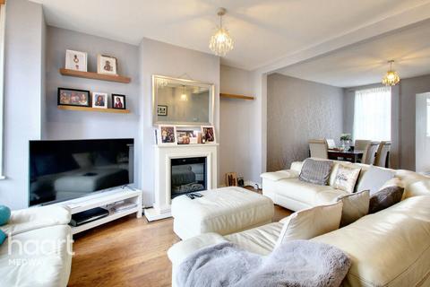 3 bedroom terraced house for sale, Rainham Road, CHATHAM