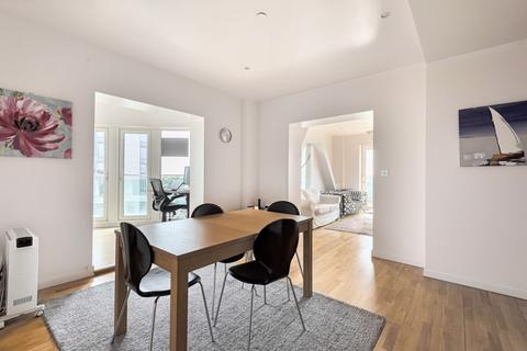 2 bedroom apartment to rent, Uxbridge Road London W5