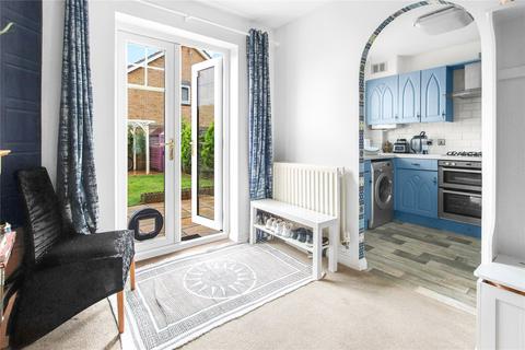 14 Barry Square, Bracknell, RG12 7FF