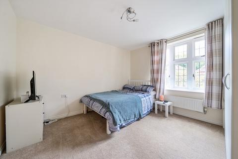 Flat 3, Bishops Court Highcroft Road, Winchester, SO22 5GP