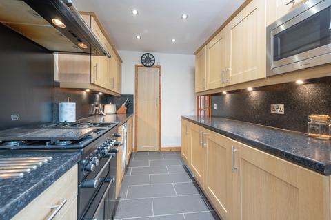 3 bedroom detached house for sale, Hall Park Avenue, Liversedge, West Yorkshire, WF15