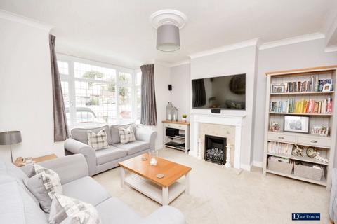 3 bedroom semi-detached house for sale, Wingletye Lane, Hornchurch, RM11