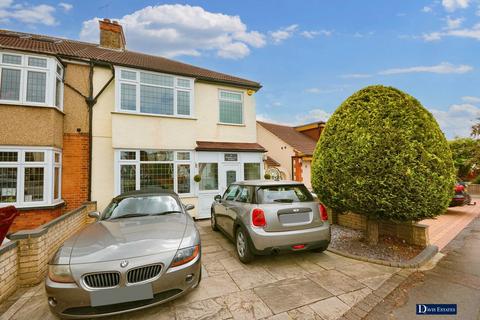 3 bedroom semi-detached house for sale, Wingletye Lane, Hornchurch, RM11