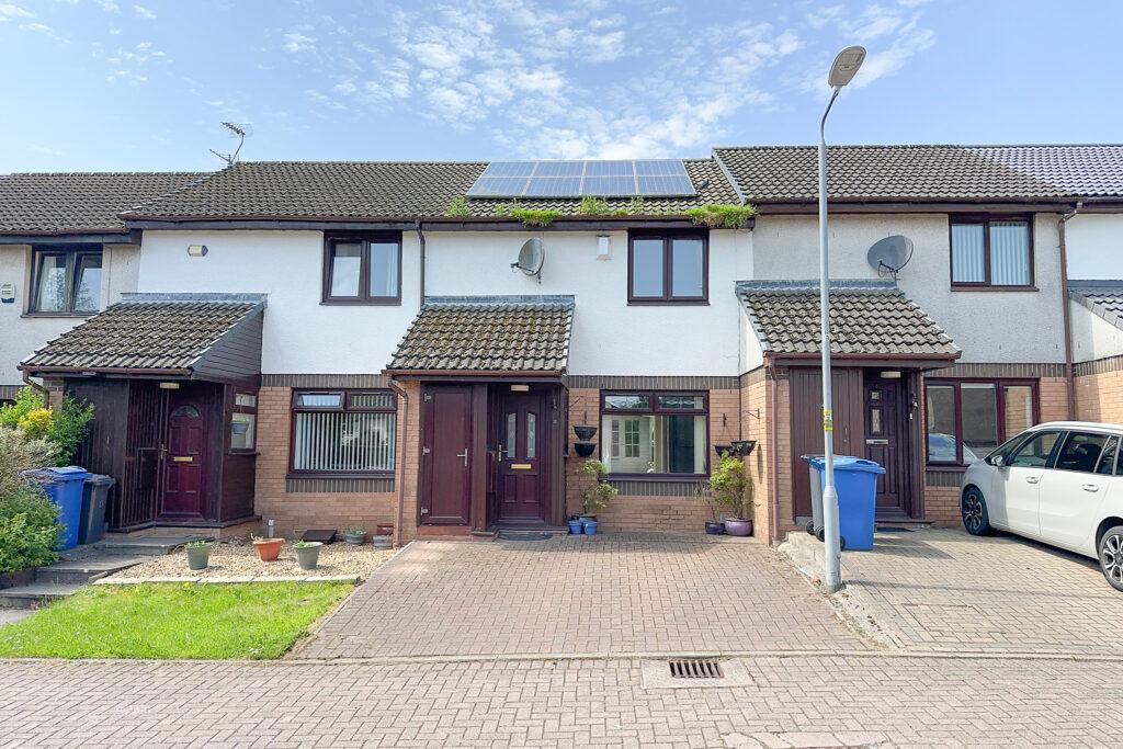 Jura Gardens, Old Kilpatrick 2 bed terraced house for sale £135,000