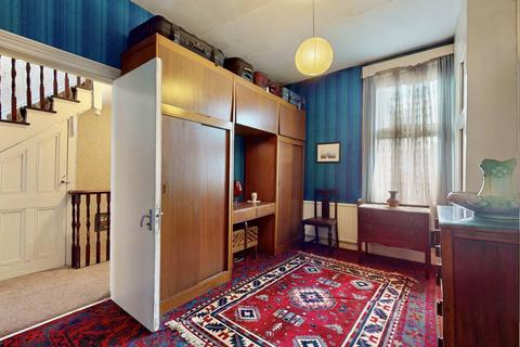 15 Chester Road, London, N19 5DE