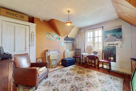15 Chester Road, London, N19 5DE