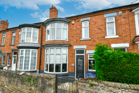 3 bedroom terraced house for sale, Station Road, Arksey DN5