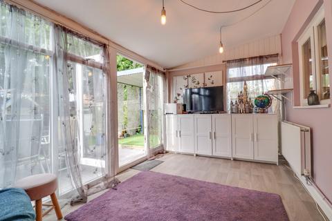 4 bedroom end of terrace house for sale, Chillerton, Netley Abbey