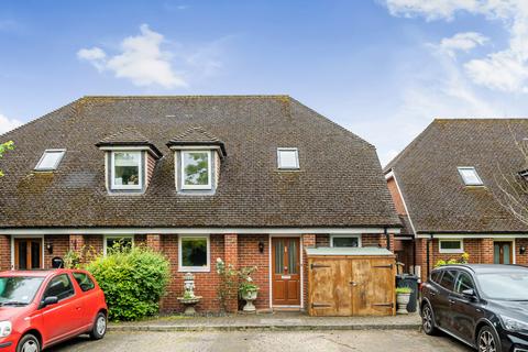 3 bedroom semi-detached house for sale, Cranford Mews, Bromley