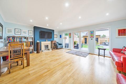 3 bedroom semi-detached house for sale, Cranford Mews, Bromley