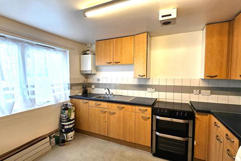 3 bedroom townhouse to rent, Southampton Way,  Peckham, SE5