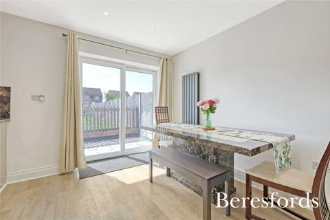 4 bedroom semi-detached house for sale, Mountnessing Road, Billericay, CM12