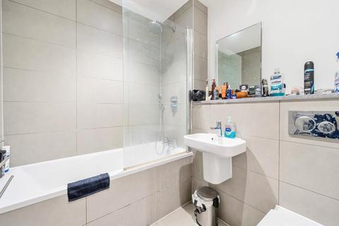 1 bedroom flat for sale, Slough,  Berkshire,  SL1