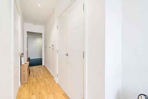 1 bedroom flat for sale, Slough,  Berkshire,  SL1