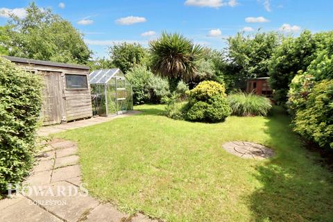 4 bedroom detached house for sale, Mariners Park Close, Hopton