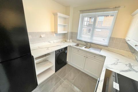 1 bedroom apartment for sale, Greenfinch Court, Herons Reach FY3