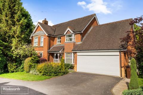 4 bedroom detached house for sale, Redwing Road, Basingstoke, Hampshire, RG22