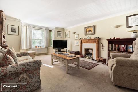 4 bedroom detached house for sale, Redwing Road, Basingstoke, Hampshire, RG22