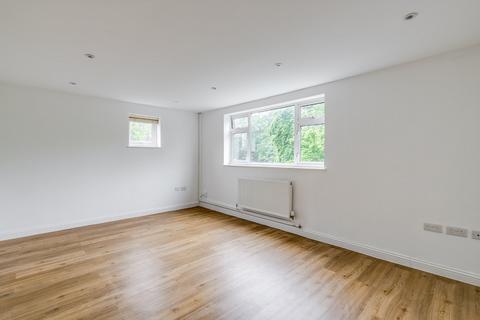 3 bedroom apartment for sale, Haygarth, Knebworth, Hertfordshire, SG3